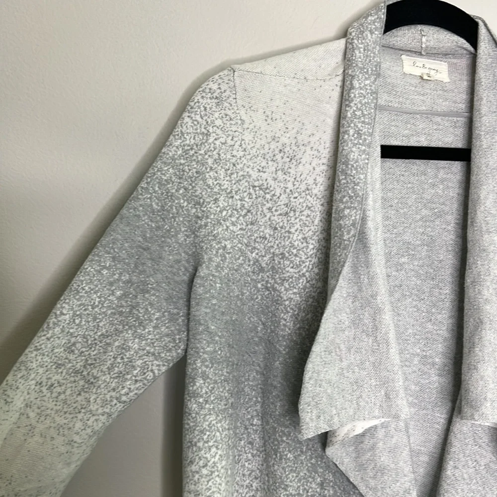 LOU & GREY gray and white blurred striped open front cardigan size Medium - Picture 6 of 14